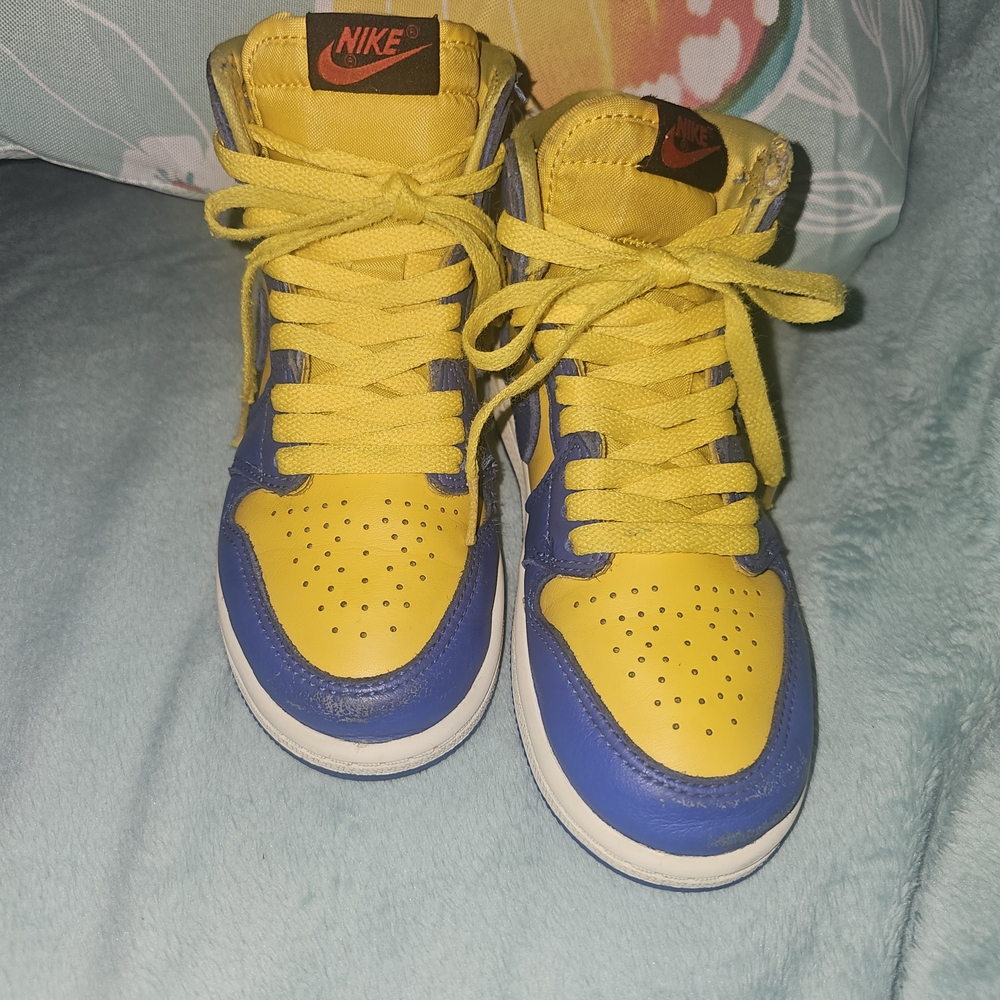 Jordan Kids Sneakers in Blue and Yellow - Picture 3 of 13